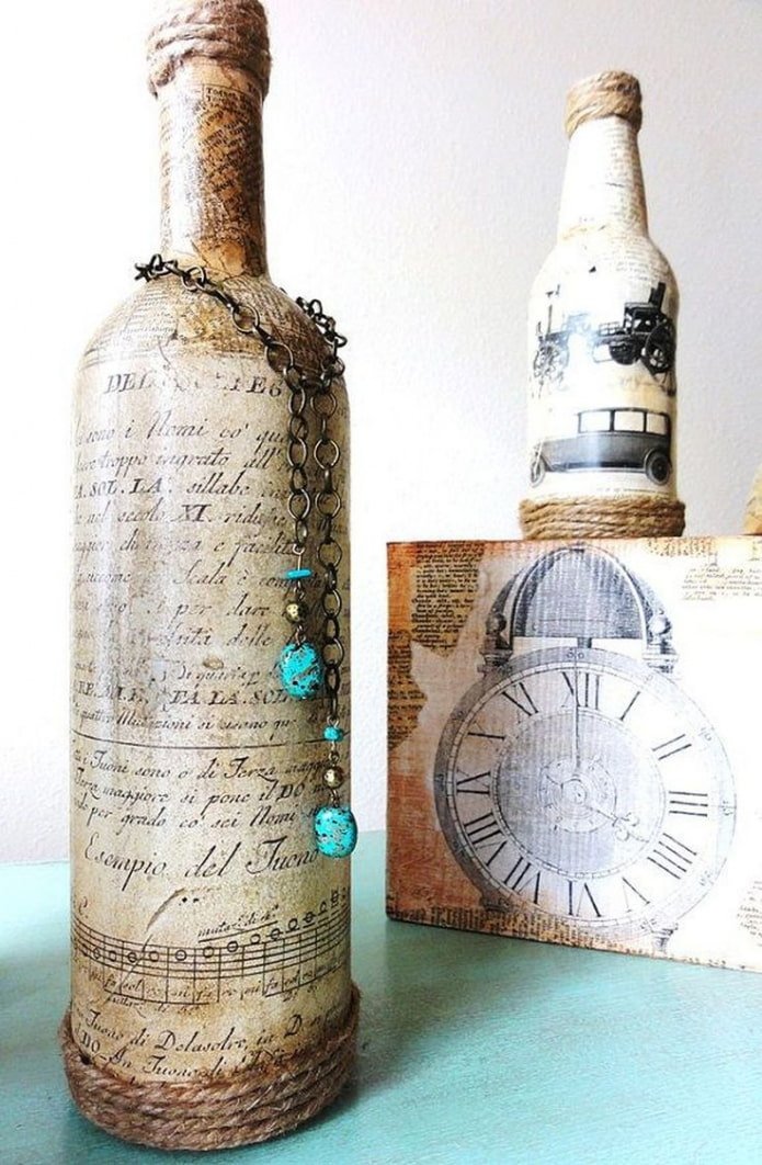 decoupage na butelkach z gazetami