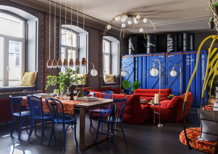 Wielokolorowy salon