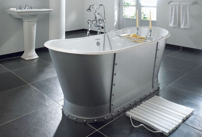 instalacja wodno-kanalizacyjna w łazience w stylu loft