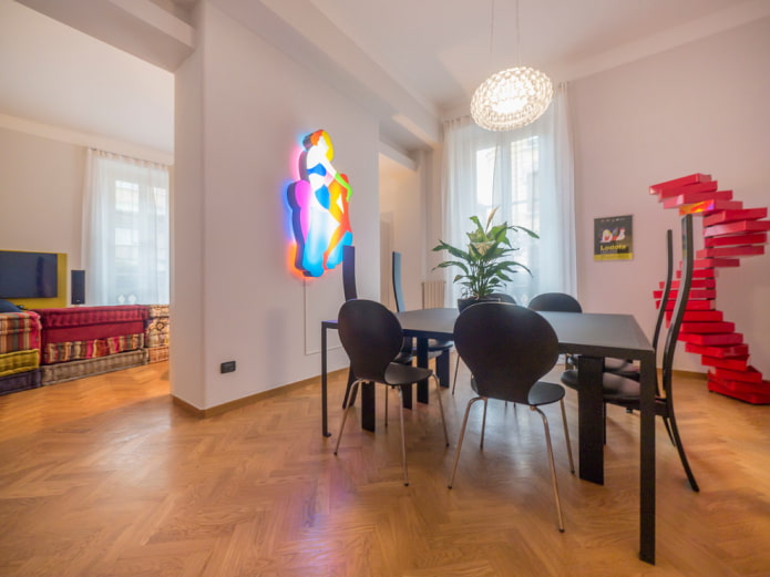 lampa w kształcie dziewczynki