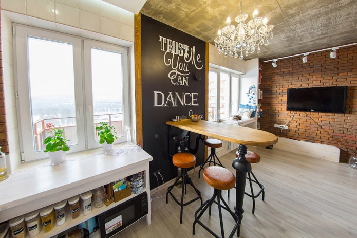 stolik barowy we wnętrzu w stylu loft