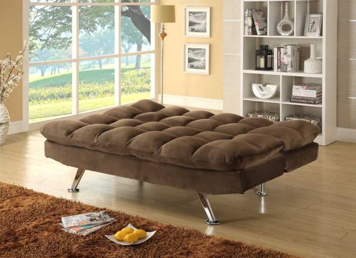 Rozkładana sofa Eurobook we wnętrzu