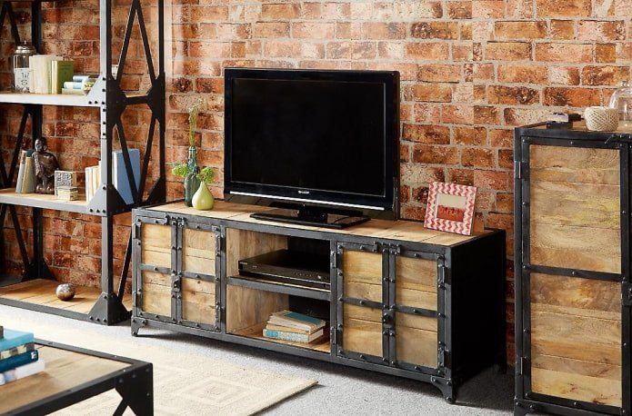 Stojak pod TV we wnętrzu w stylu loft