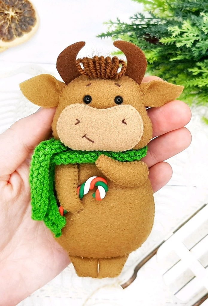 Filcowy byk
