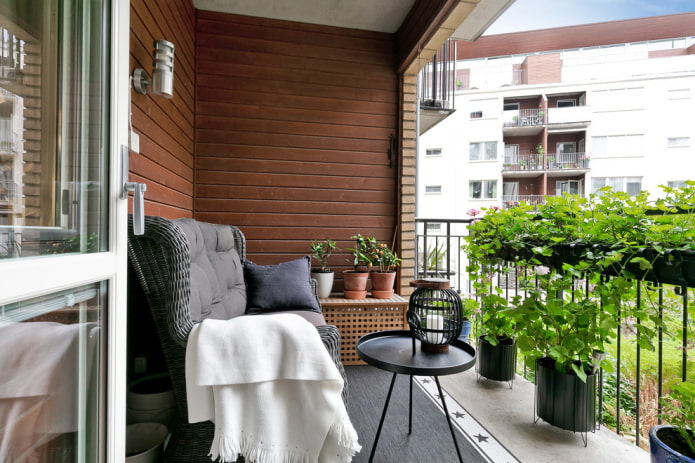 balkon w stylu skandynawskim