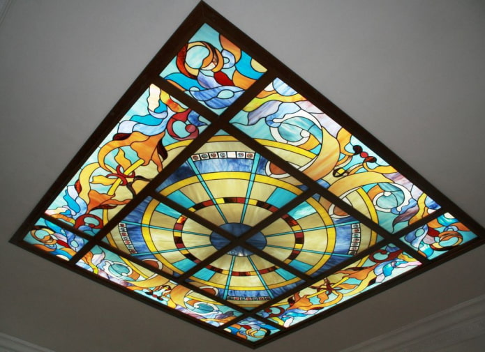 projekt sufitu witrażowego tiffany