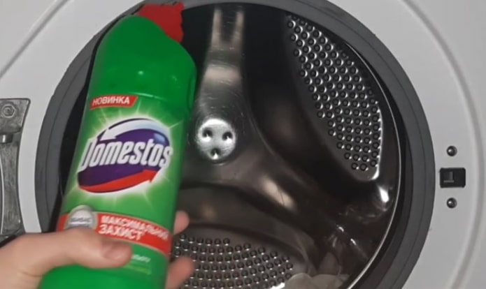 Środek czyszczący Domestos